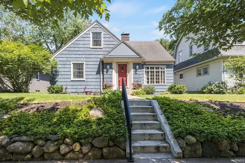 1106 N Saint Joseph St, South Bend, IN 46617