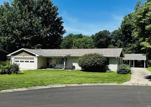 1803 Woodlawn Dr, Washington, IN 47501