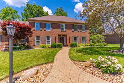 7588 Ridgebrook Ct, Newburgh, IN 47630