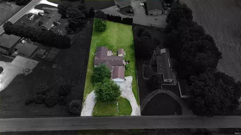2482 S 400 E, Pierceton, IN 46562