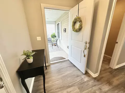 Entry Way - 1917 Greyson Dr, Auburn, IN 46706 photo 1 of 2