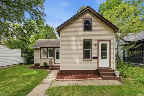 1229 Wefel St, Fort Wayne, IN 46808
