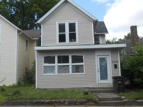 2434 Thompson Ave, Fort Wayne, IN 46807