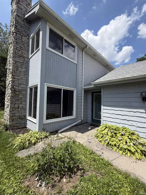 4505 Brookshire Cir, Fort Wayne, IN 46835