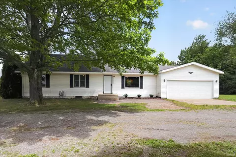 61384 Oak Rd, South Bend, IN 46614