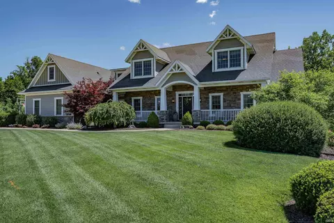 3530 Strand Ct, Fort Wayne, IN 46814