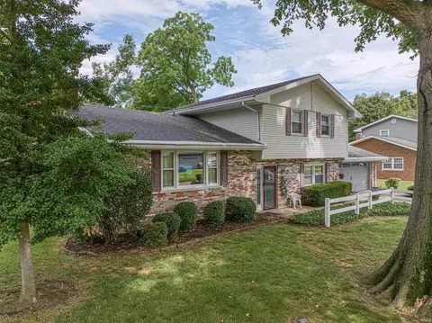 1415 Martin Ln, Evansville, IN 47715