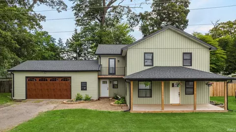 22769 Lake Shore Dr, Elkhart, IN 46514