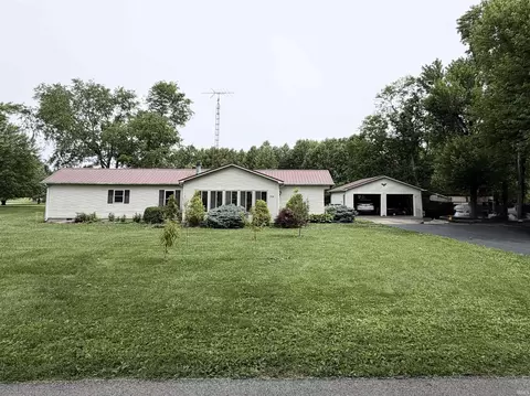204 Spring St, Sulphur Springs, IN 47388