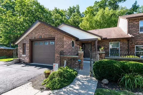 2726 S Mccartney Ln, Bloomington, IN 47401