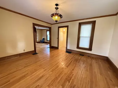 Living - 206 S S Mtn, Lagrange, IN 46761 photo 3 of 4