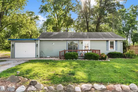 408 S East St, Buffalo, IN 47925