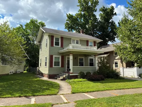 1017 Maxine Dr, Fort Wayne, IN 46807