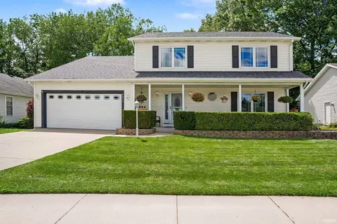 4317 Laurel Creek Dr, South Bend, IN 46628