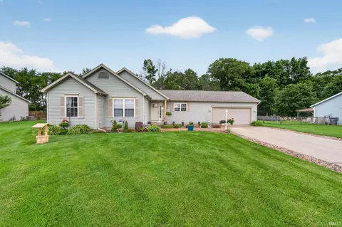 29875 Tealwood Dr, Elkhart, IN 46514