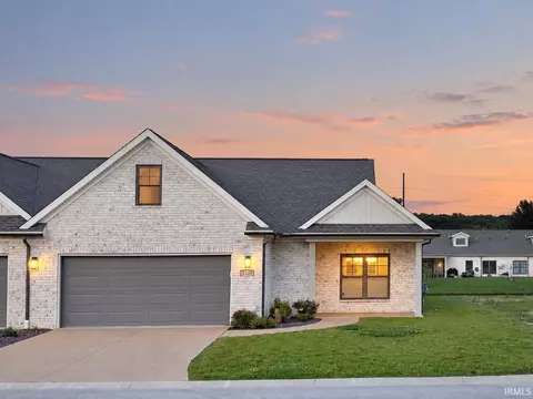 3327 White Oak Trl, Newburgh, IN 47630