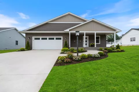 408 Ash St, Pierceton, IN 46562