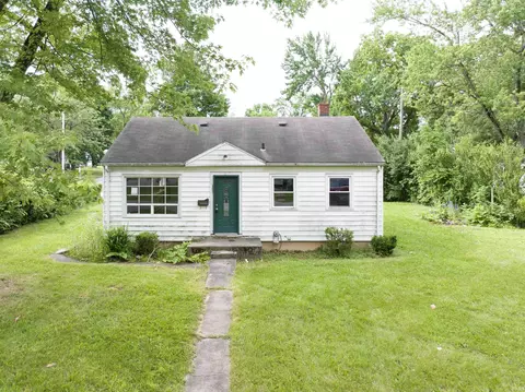 728 Sherwood Ter, Fort Wayne, IN 46806