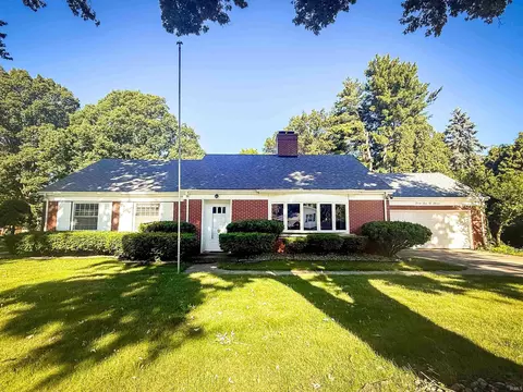 2603 Woodland Ave, Goshen, IN 46526