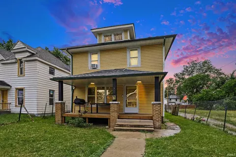 911 N Adams St, South Bend, IN 46628