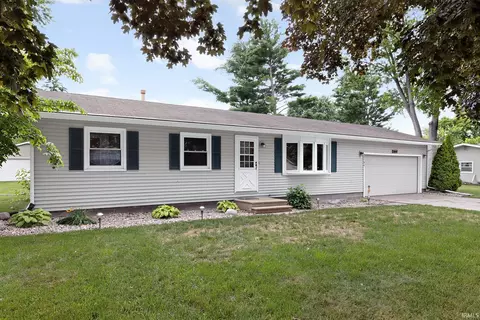 23186 Marydale Dr, Elkhart, IN 46517