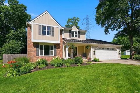 5930 Rosedale Dr, Fort Wayne, IN 46804