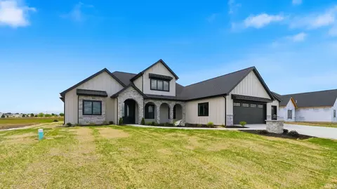 1840 Burnt Lake Dr, Fort Wayne, IN 46814