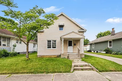 1013 S 34th St, South Bend, IN 46615