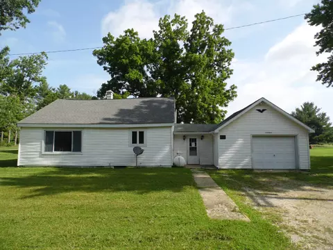 20484 12th Rd, Plymouth, IN 46563