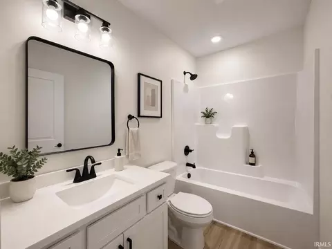 Bath - 515 College Ave, Mitchell, IN 47446 photo 2 of 2