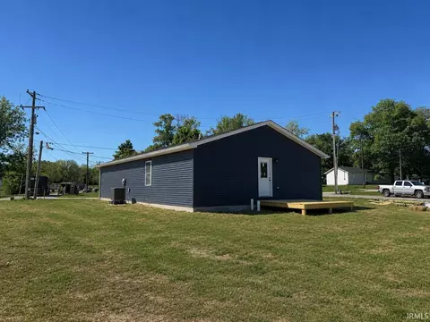 Exterior - 515 College Ave, Mitchell, IN 47446 photo 2 of 2