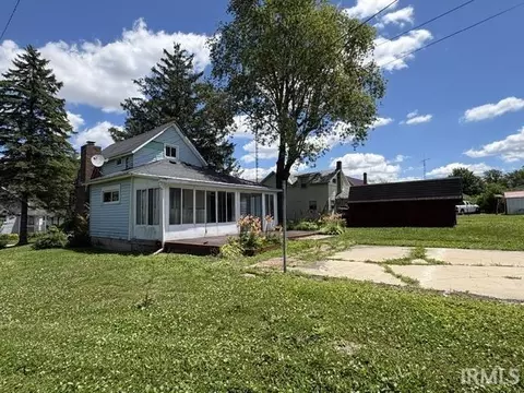 Exterior - 321 W Jay St, Dunkirk, IN 47336 photo 4 of 12