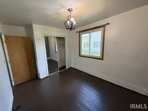 Bedroom - 321 W Jay St, Dunkirk, IN 47336 photo 2 of 5