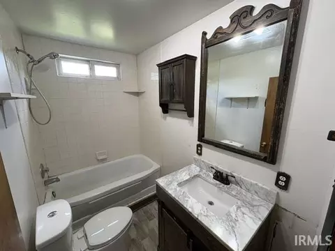 Bath - 321 W Jay St, Dunkirk, IN 47336 photo 1 of 2