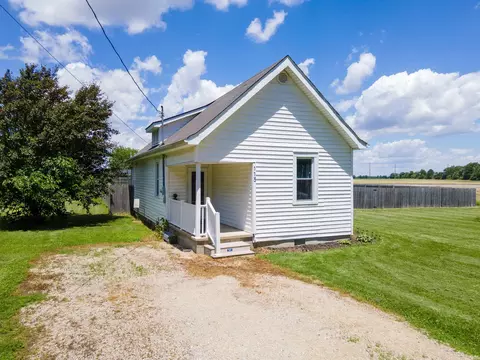 113 E Penn St, Van Buren, IN 46991