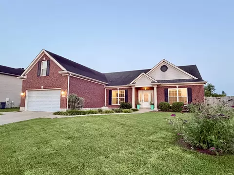 3043 Paradise Cir, Newburgh, IN 47630