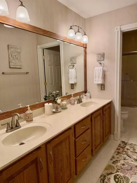 Bath - 2500 E Cedarwood Dr, Bloomington, IN 47401 photo 7 of 7