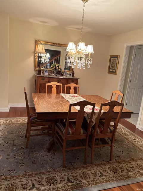 Dining - 2500 E Cedarwood Dr, Bloomington, IN 47401 photo 2 of 4