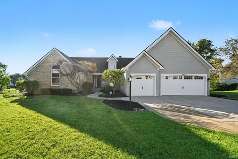 51754 S Saddle Ridge Ln, Granger, IN 46530
