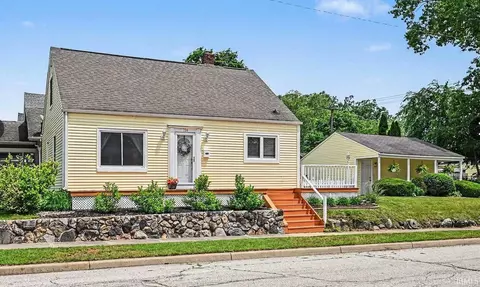 714 Benton St, Mishawaka, IN 46545