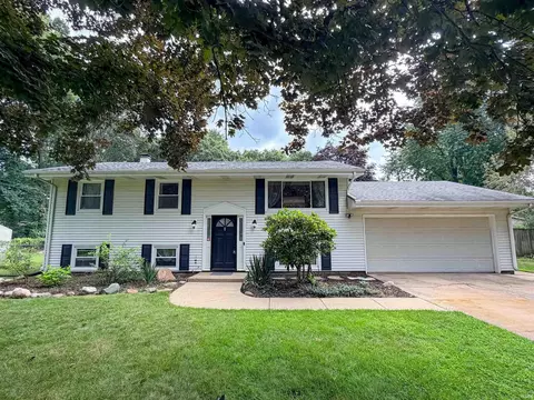 54554 Cornell Dr, Mishawaka, IN 46545