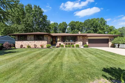 53097 Old Farm Rd, Elkhart, IN 46514