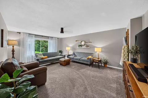 1024 Eckman St, South Bend, IN 46614 photo 13