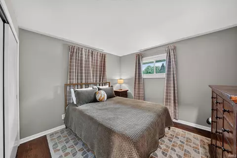 1024 Eckman St, South Bend, IN 46614 photo 14