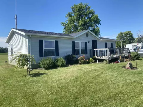 11051 W Division Rd, Dunkirk, IN 47336