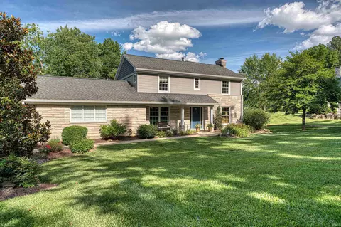 4019 Jennings Ln, Evansville, IN 47720