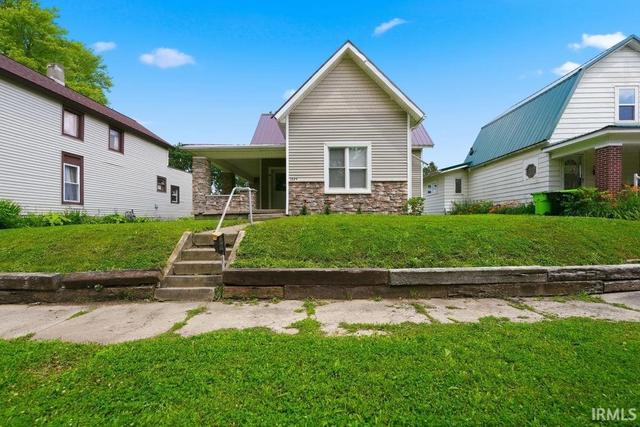 1224 E State St, Huntington, IN 46750