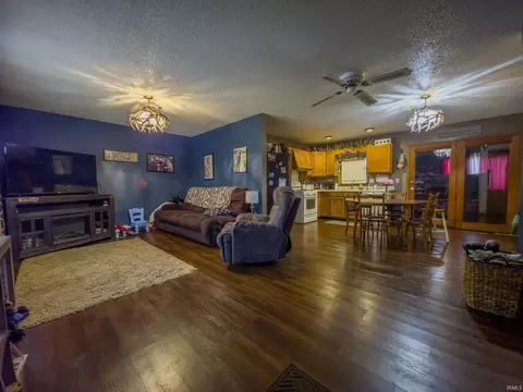 11288 E 1020 Ln, Mount Carmel, IL 62863 photo 2