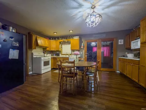 11288 E 1020 Ln, Mount Carmel, IL 62863 photo 4