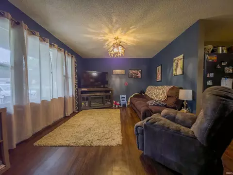 11288 E 1020 Ln, Mount Carmel, IL 62863 photo 3